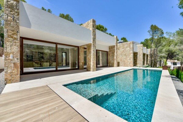 EXCLUSIVA VILLA EN ALTEA